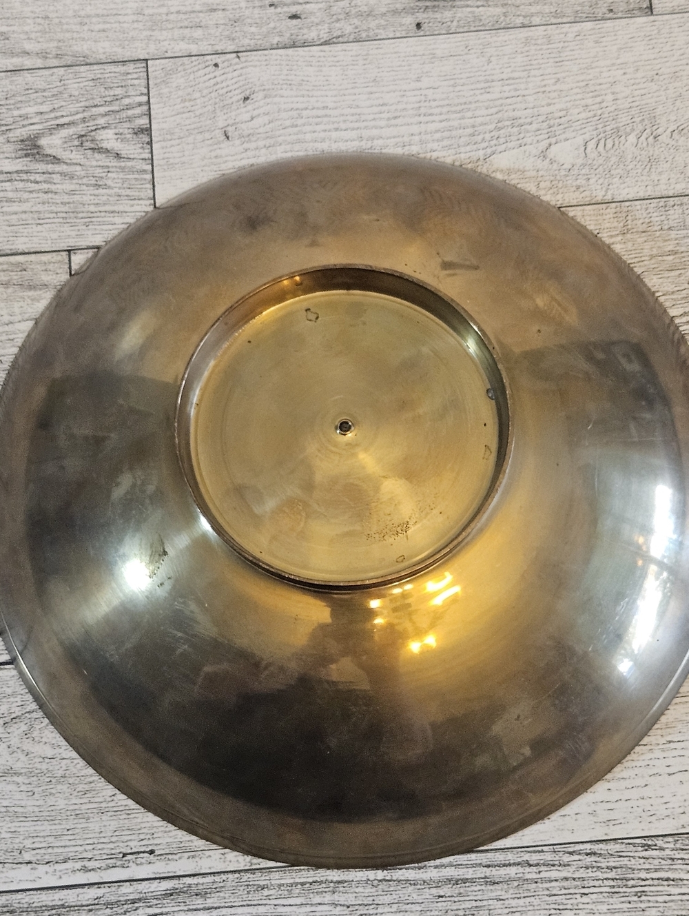 Vintage Solid Brass & Enamel Bowl Pale Green Floral Leaf Design 7 1/2" x 2" - Picture 4 of 7